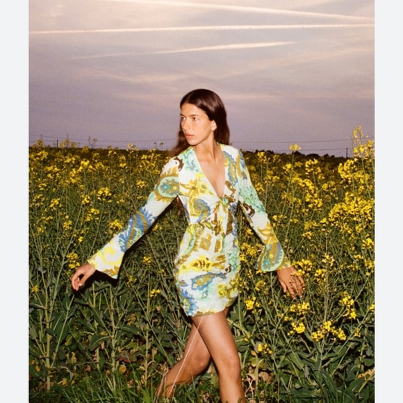 ZARA Bloggers Fav Dress😍🌈 - Picture 5 of 14